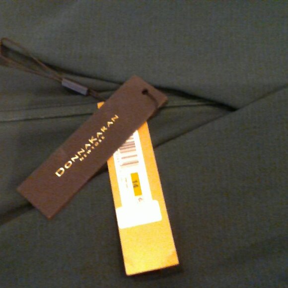 NWT Donna Karan dress.  Emerald Green. Size 14 - Picture 2 of 3